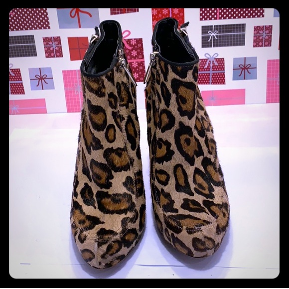 GentlyUsed Sam Edelman Calf-hair Ankle Boots:5M - Picture 3 of 8